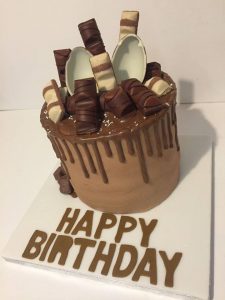 Personalised cake cost